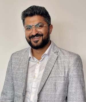 Nizar Lakhani Sales Manager